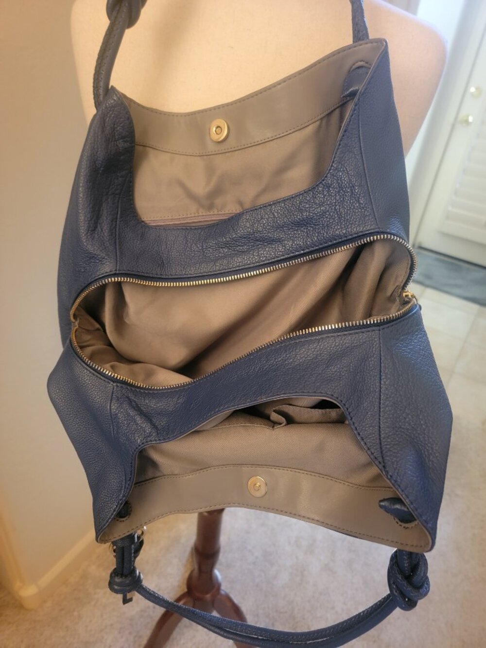 Vince Camuto Navy Pebbled Leather Hobo Shoulder Bag Knotted Strap Handbag - Picture 13 of 13